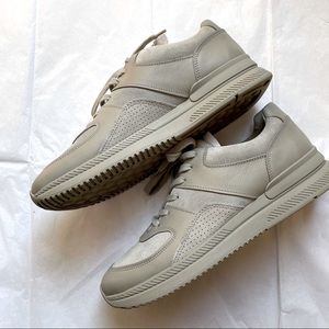 Everlane The Trainer